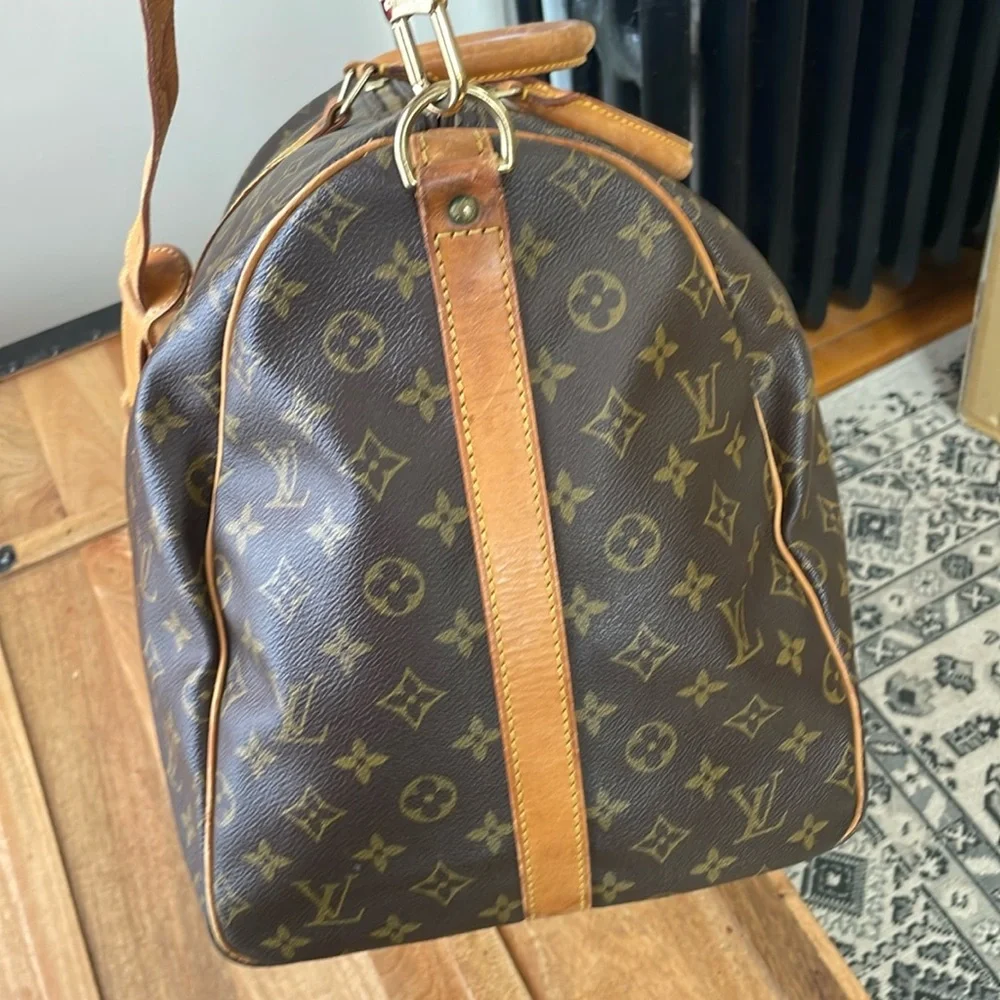 Louis Vuitton Bandouliere Keepall 55 Travel Bag.